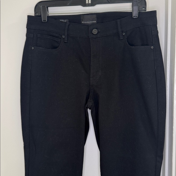 WHBM Mid-rise Slim Bootcut jeans, black, size 10L - Picture 5 of 14